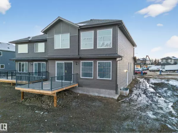 Edmonton, AB T6W5T4,2010 COLLIP CR SW