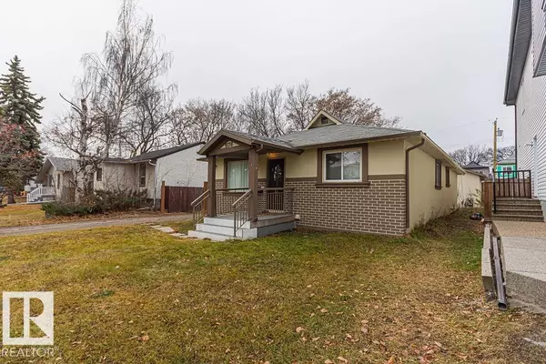 Edmonton, AB T5P1X1,9738 152 ST NW