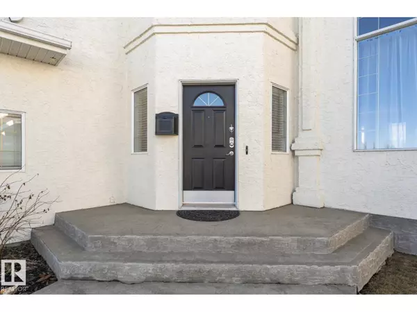 Edmonton, AB T6V1M4,12927 HUDSON WY NW