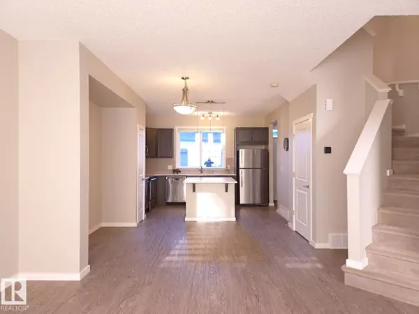 Edmonton, AB T6W3E5,2226 GLENRIDDING BV SW