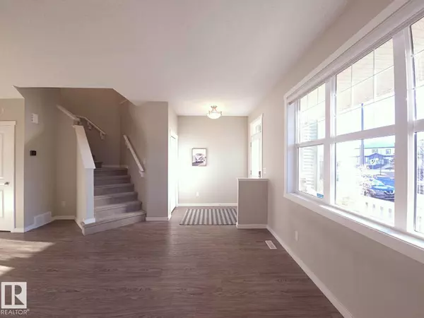 Edmonton, AB T6W3E5,2226 GLENRIDDING BV SW