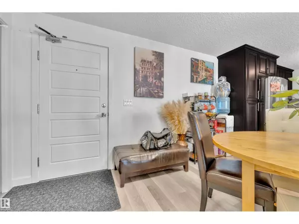 Edmonton, AB T5Z0K8,#228 6076 SCHONSEE WY NW