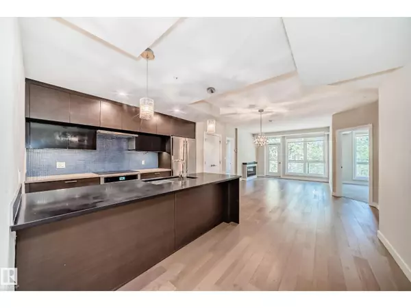 Edmonton, AB T6G0Y3,#205 11710 87 AV NW