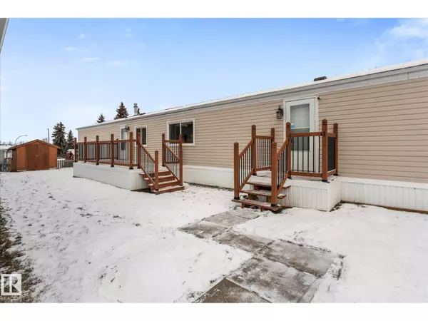 Rural Parkland County, AB T7X3R2,835 53222 Range Road 272