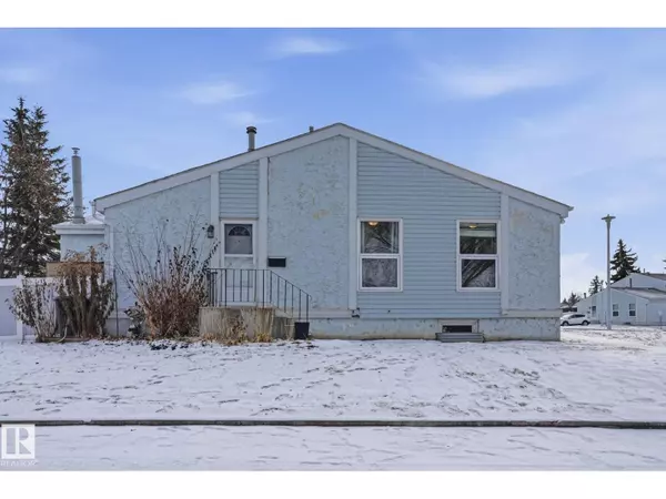 Edmonton, AB T6J4J6,10466 28A AV NW