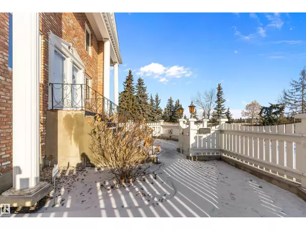 Edmonton, AB T6H5E7,5020 147 Street NW