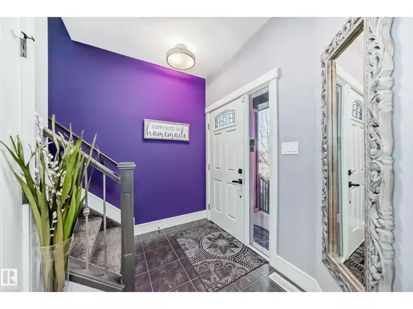 Edmonton, AB T6T1A3,3411 8 ST NW