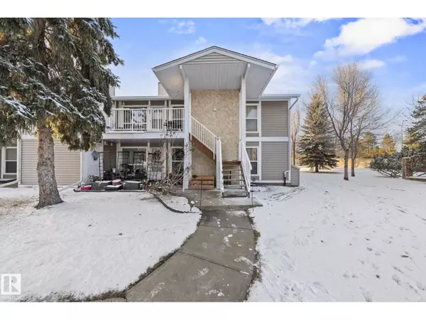 Edmonton, AB T6J5K2,#33 2204 118 ST NW