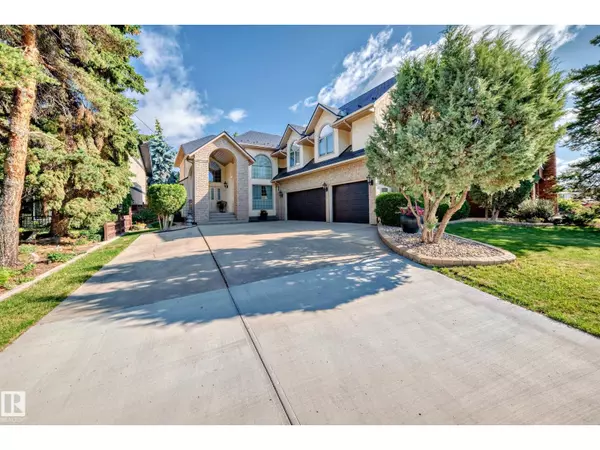 Edmonton, AB T6M1C4,17416 53 AV NW