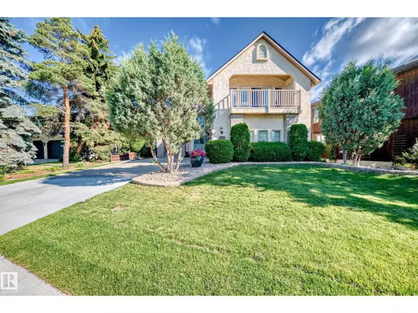 Edmonton, AB T6M1C4,17416 53 AV NW