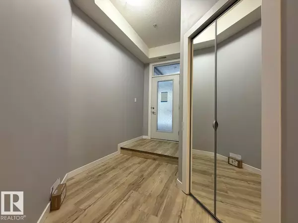 Edmonton, AB T5H0A8,#128 10531 117 ST NW