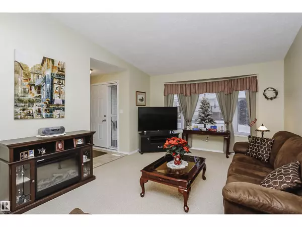 Morinville, AB T8R1V8,10105 105 ST