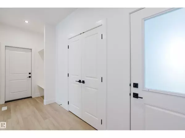 Leduc, AB T9E1V1,284 Munn WY