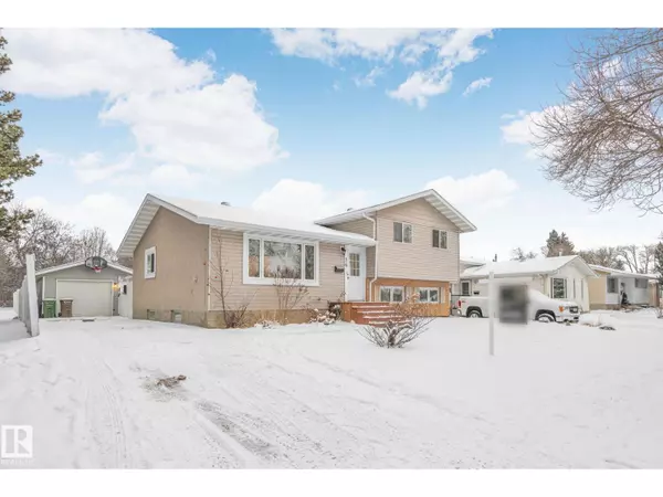 16 LAROSE DR, St. Albert, AB T8N1S6