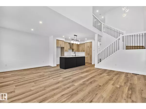 St. Albert, AB T8N7X4,114 Royal Street