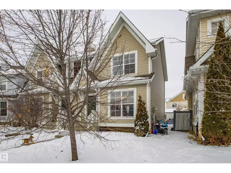 7312 19A AV SW, Edmonton, AB T6X0K3