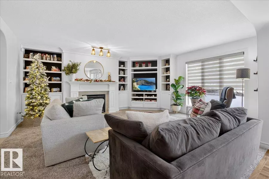 82 Highland Close, Sherwood Park, AB T8A6C5