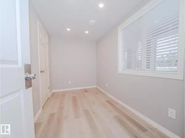 Edmonton, AB T6X2V7,#20 2072 WONNACOTT WY SW