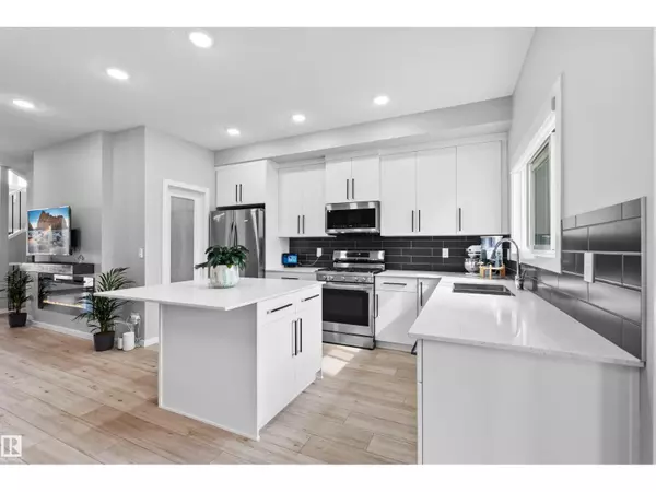 Edmonton, AB T6T2T1,331 32 AV NW