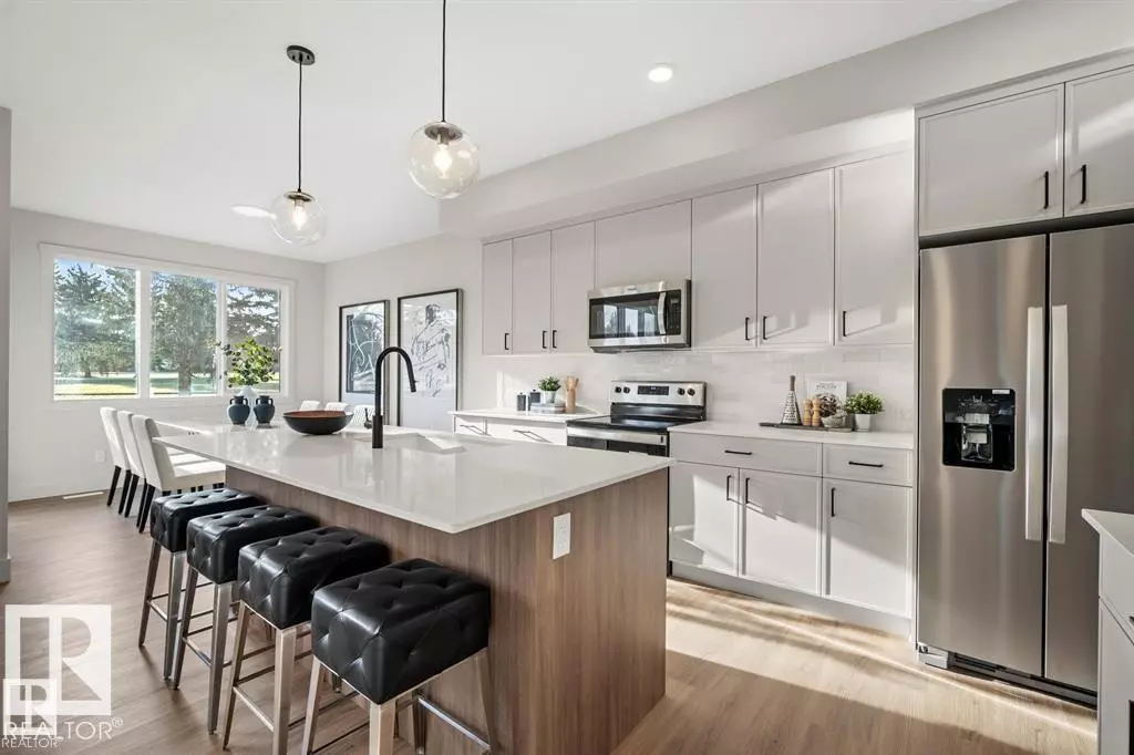 Stony Plain, AB T7Z0A0,24 Grayson GR