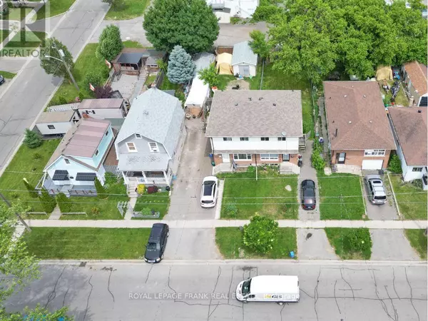 Oshawa (vanier), ON L1J2H4,344 PINE AVENUE