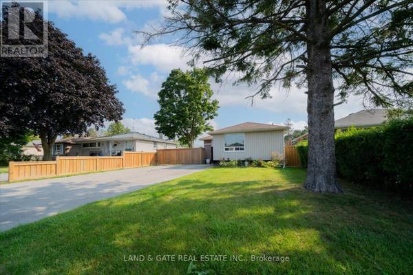 725 LUBLIN AVENUE, Pickering (bay Ridges), ON L1W1Z1