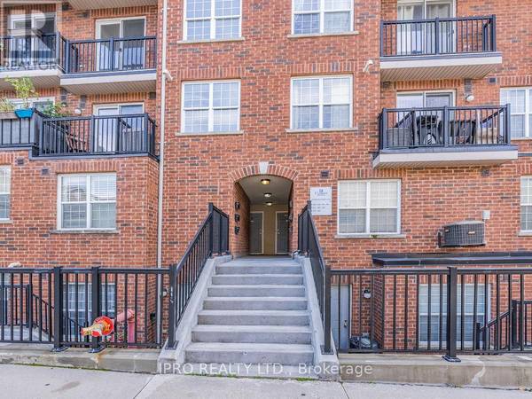 35 Strangford LN #305, Toronto (clairlea-birchmount), ON M1L0E5