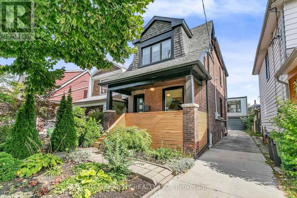 27 CHISHOLM AVENUE, Toronto (east End-danforth), ON M4C4V1