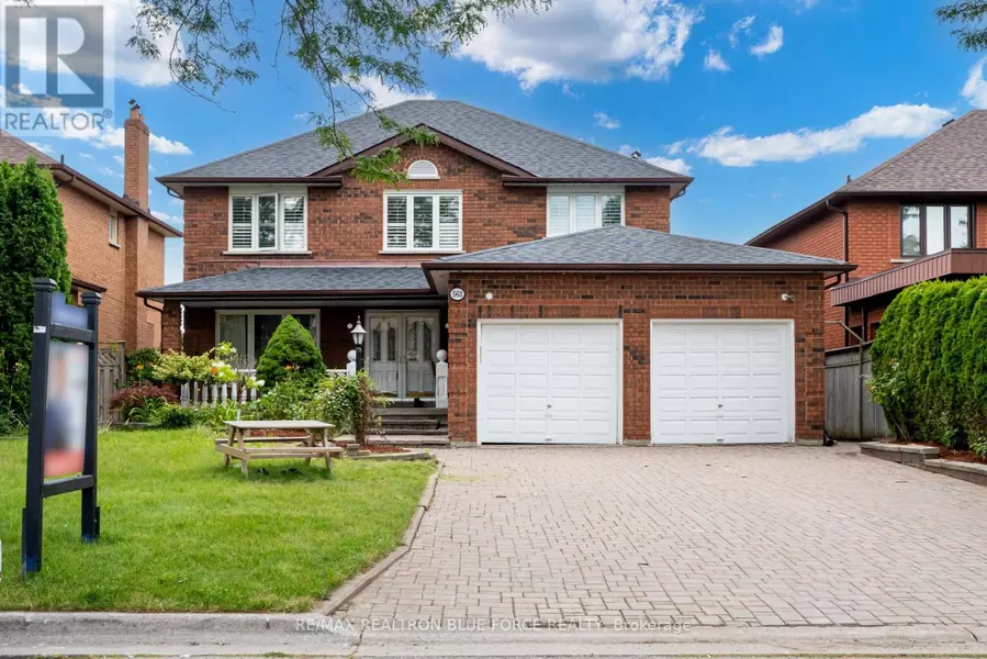 563 LOMBARDY AVENUE, Oshawa (mclaughlin), ON L1J8H5