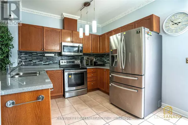 Toronto (malvern), ON M1B6B5,18 FIDDLEHEAD TERRACE