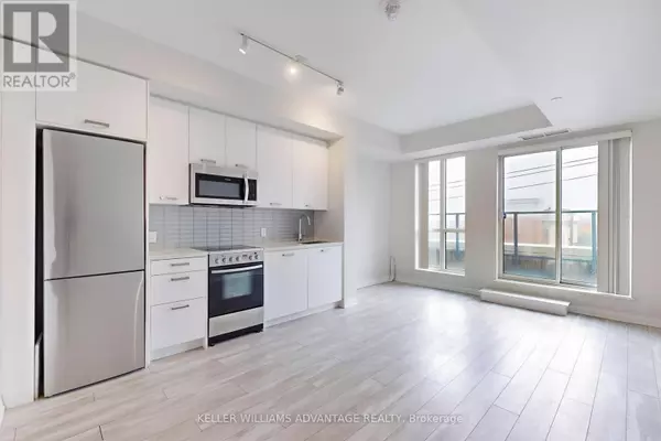 Toronto (the Beaches), ON M4L0B3,1630 Queen ST East #406