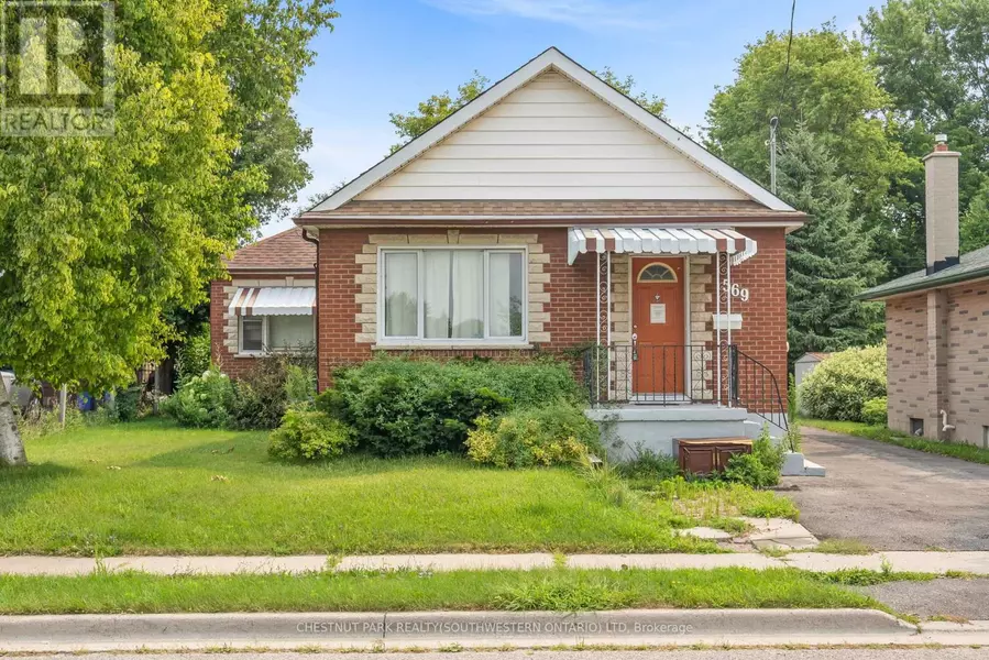 569 HOWARD STREET, Oshawa, ON L1H4Y9