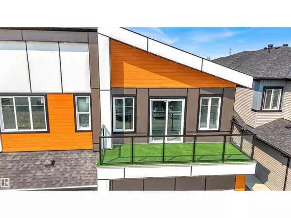 Edmonton, AB T5Y4H9,2020 155 AV NW