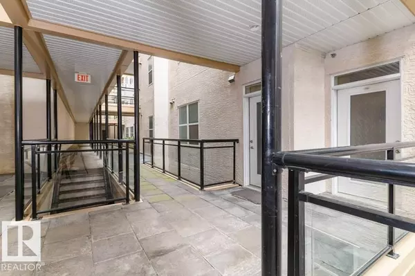 Edmonton, AB T5K0B2,#206 10503 98 AV NW