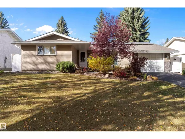 8 FARMSTEAD AV, St. Albert, AB T8N1V8