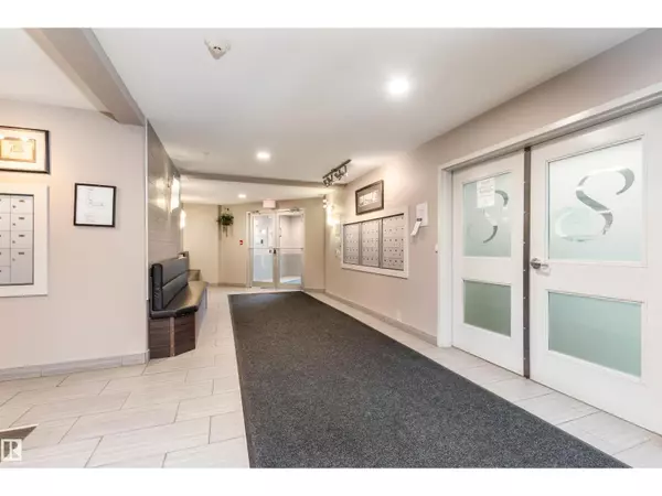Edmonton, AB T6X0Z4,#101 6084 STANTON DR SW