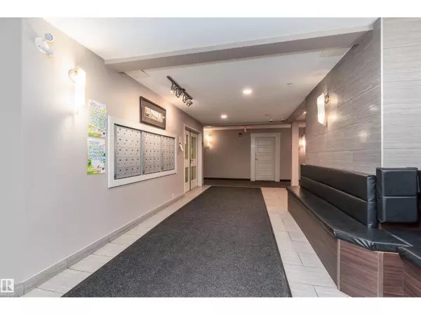 Edmonton, AB T6X0Z4,#101 6084 STANTON DR SW
