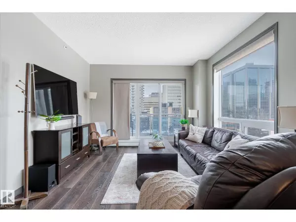 Edmonton, AB T5K1B2,#506 10504 99 AV NW