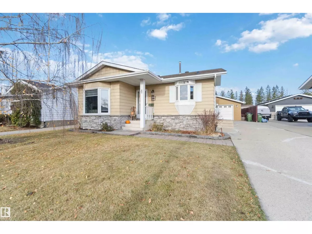 Edmonton, AB T5T3R1,18020 99A AV NW