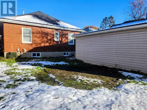 London East (east K), ON N6B1A6,445 NELSON ST #UPPER