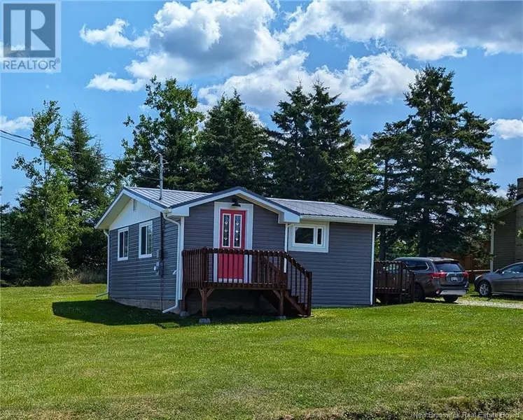 43 Leger, Caraquet, NB E1W1A3