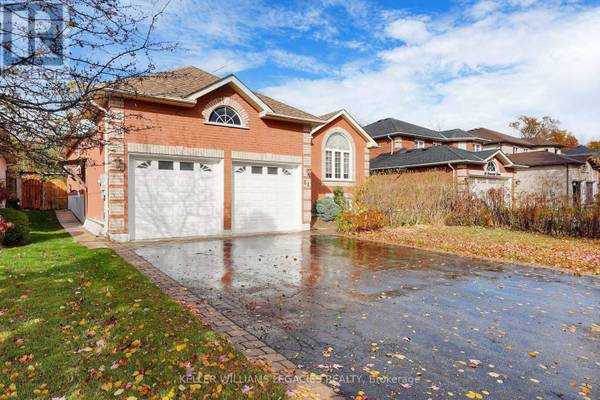 Georgina (historic Lakeshore Communities), ON L4P4G6,64 FERNCROFT DRIVE