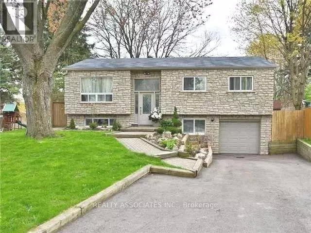 Richmond Hill (north Richvale), ON L4C5K7,17 LAW CRESCENT S