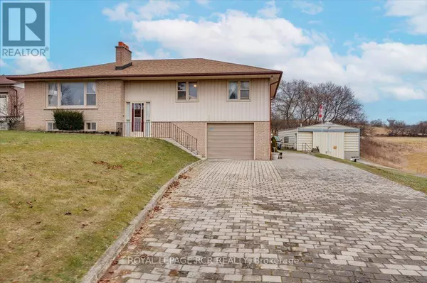 19621 CENTRE STREET, East Gwillimbury (mt Albert), ON L0G1M0