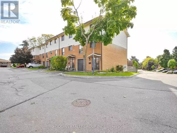 Vaughan (west Woodbridge), ON L4L2K5,88 Rainbow DR #24