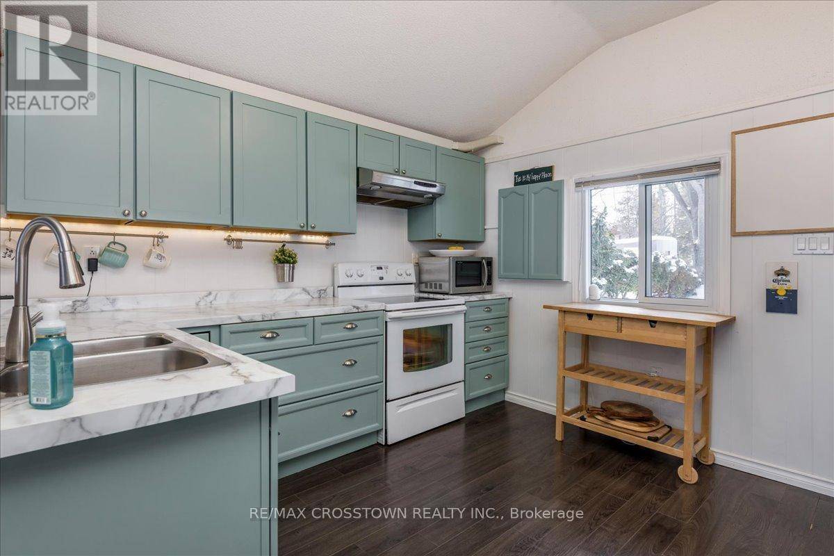 Innisfil (alcona), ON L9S3W8,2301 CRYSTAL BEACH ROAD