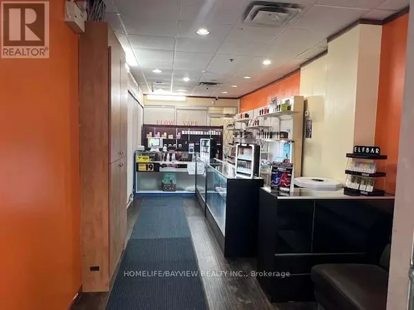 Vaughan (crestwood-springfarm-yorkhill), ON L4J8J2,7398 YONGE STREET