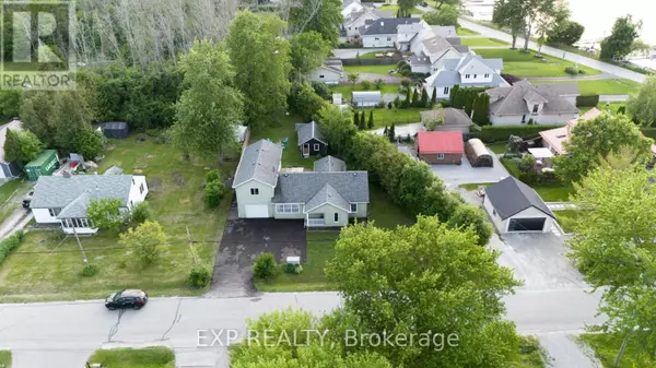 Georgina (historic Lakeshore Communities), ON L4P3E9,27182 CIVIC CENTRE ROAD