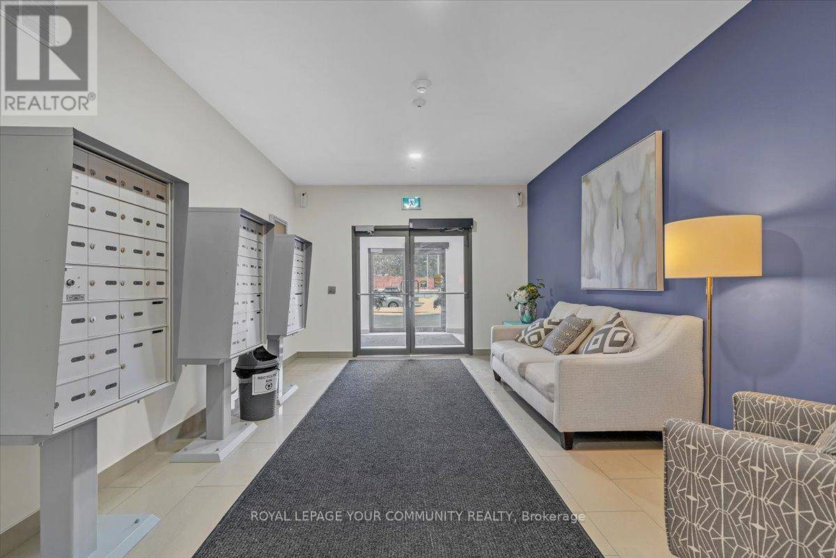 New Tecumseth (tottenham), ON L0G1W0,64 Queen ST #G1