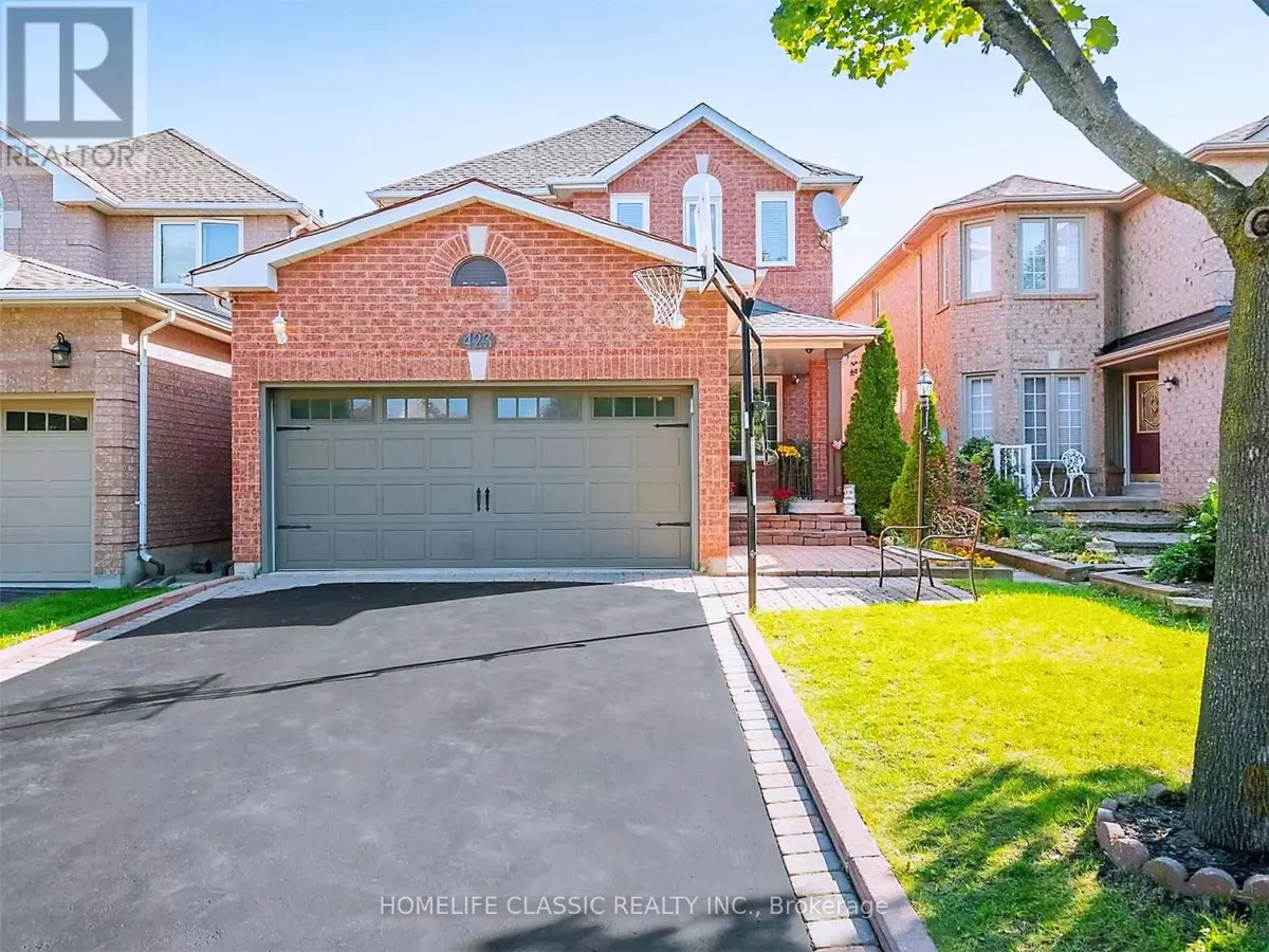 Newmarket (summerhill Estates), ON L3X2G1,423 Flanagan CT #Lower